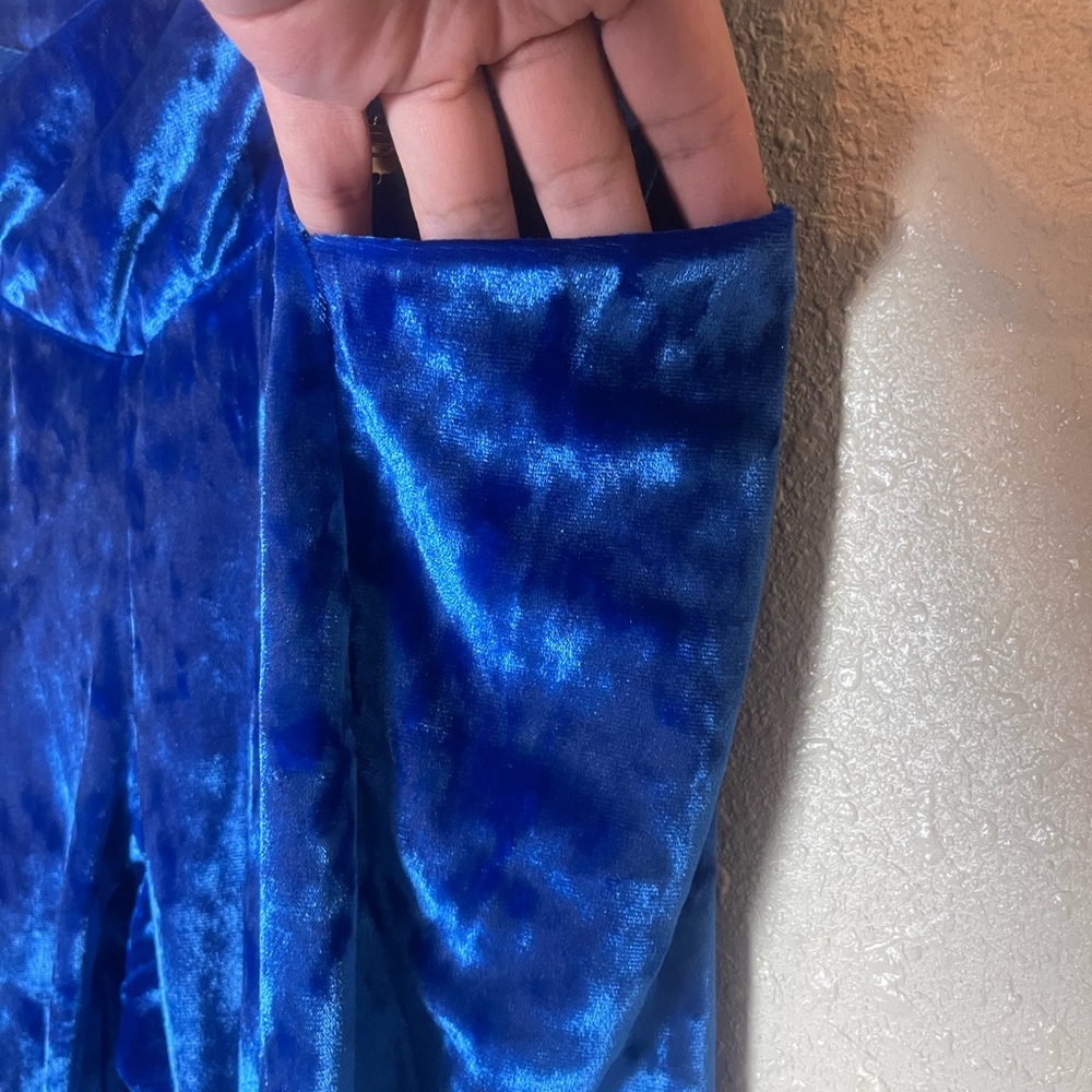 Fabletics Blue Velvet Women's Leggings and sports bra - Picture 14 of 16
